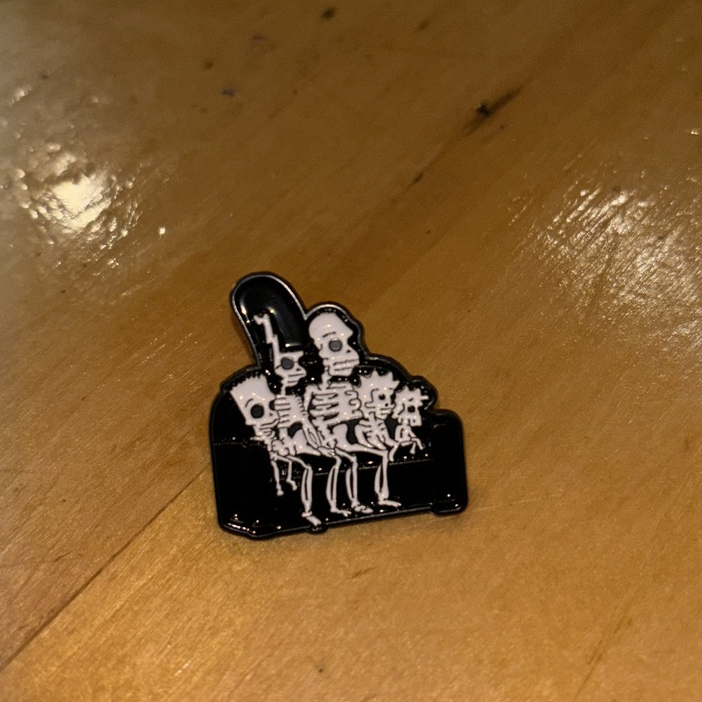 The Simpsons enamel pin -Brand new!